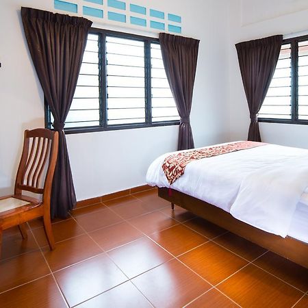 Singvillage Holiday House Mersing Exterior foto